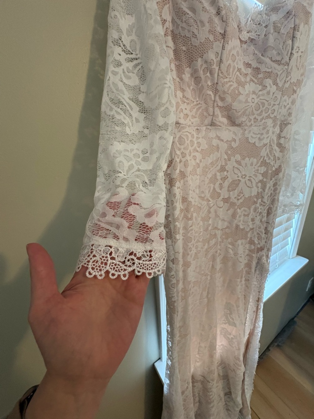 SHEIN-Elegant Off-Shoulder White Lace Evening Gown with Side Slit - Picture 9 of 11